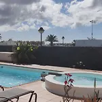 Sunset Faro Deluxe & Pool 普拉亚布兰卡