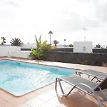 Sunset Faro Deluxe & Pool 别墅 *