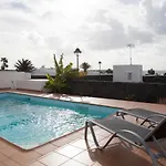别墅 Sunset Faro Deluxe & Pool