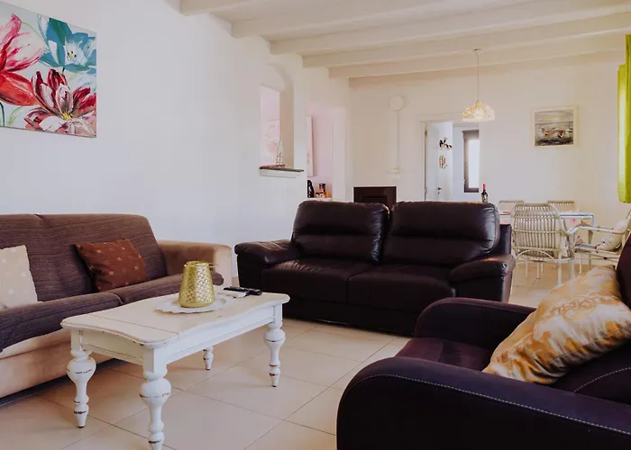 Sunset Faro Deluxe & Pool *