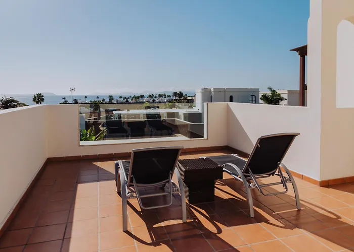 Sunset Faro Deluxe & Pool