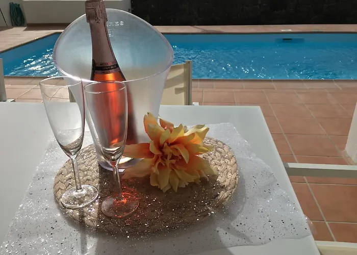 Sunset Faro Deluxe & Pool