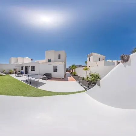 Vila Sunset Faro Deluxe & Pool