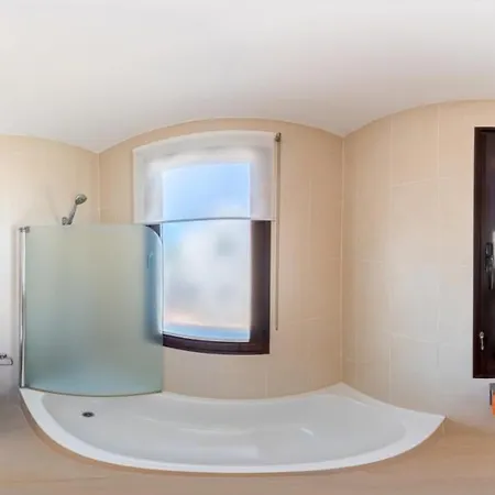 Sunset Faro Deluxe & Pool Villa *