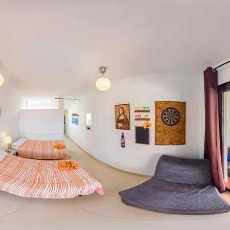 Sunset Faro Deluxe & Pool *