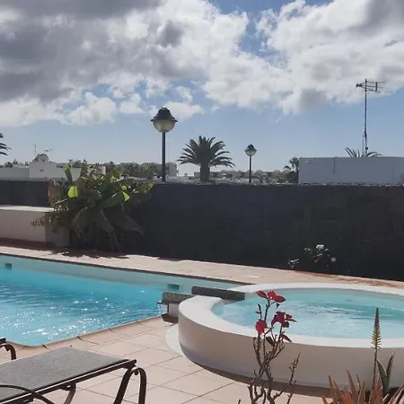 Sunset Faro Deluxe & Pool Playa Blanca (Lanzarote)