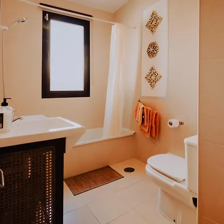 Sunset Faro Deluxe & Pool *