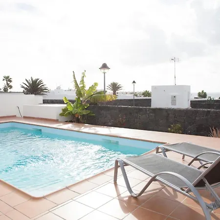 Sunset Faro Deluxe & Pool Villa *