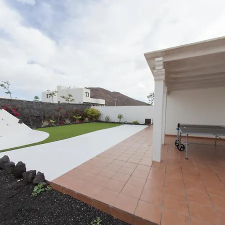 Sunset Faro Deluxe & Pool *