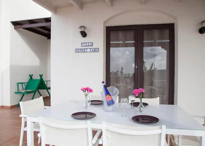 Villa Sunset Faro Deluxe & Pool *