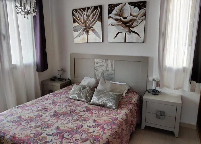 Sunset Faro Deluxe & Pool