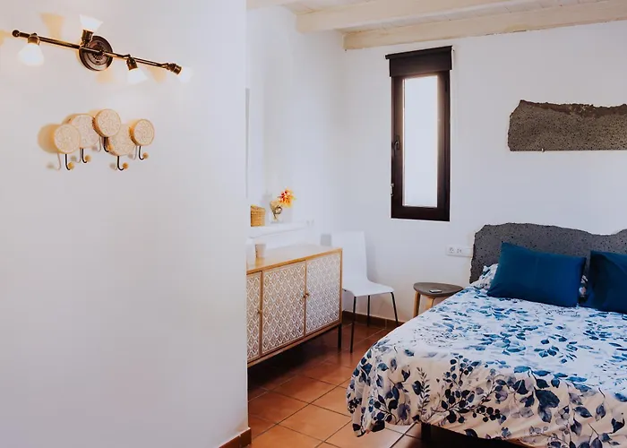 Sunset Faro Deluxe & Pool Villa