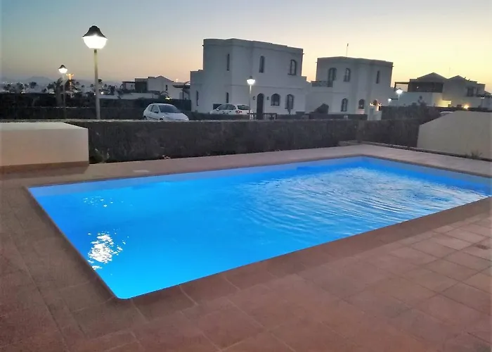 Sunset Faro Deluxe & Pool Playa Blanca (Lanzarote)