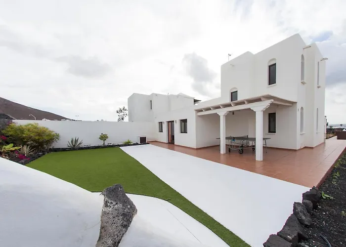 Villa Sunset Faro Deluxe & Pool