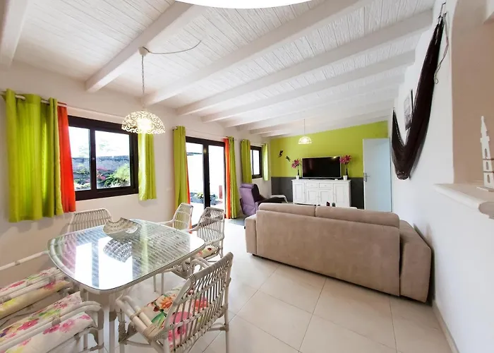 Sunset Faro Deluxe & Pool *