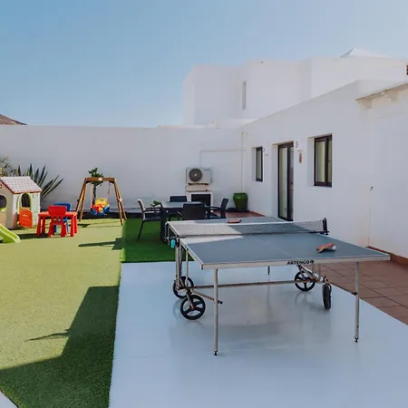 Sunset Faro Deluxe & Pool