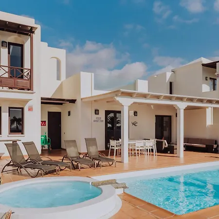 Sunset Faro Deluxe & Pool Willa Playa Blanca (Lanzarote)