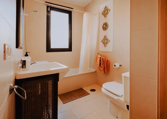 Sunset Faro Deluxe & Pool *